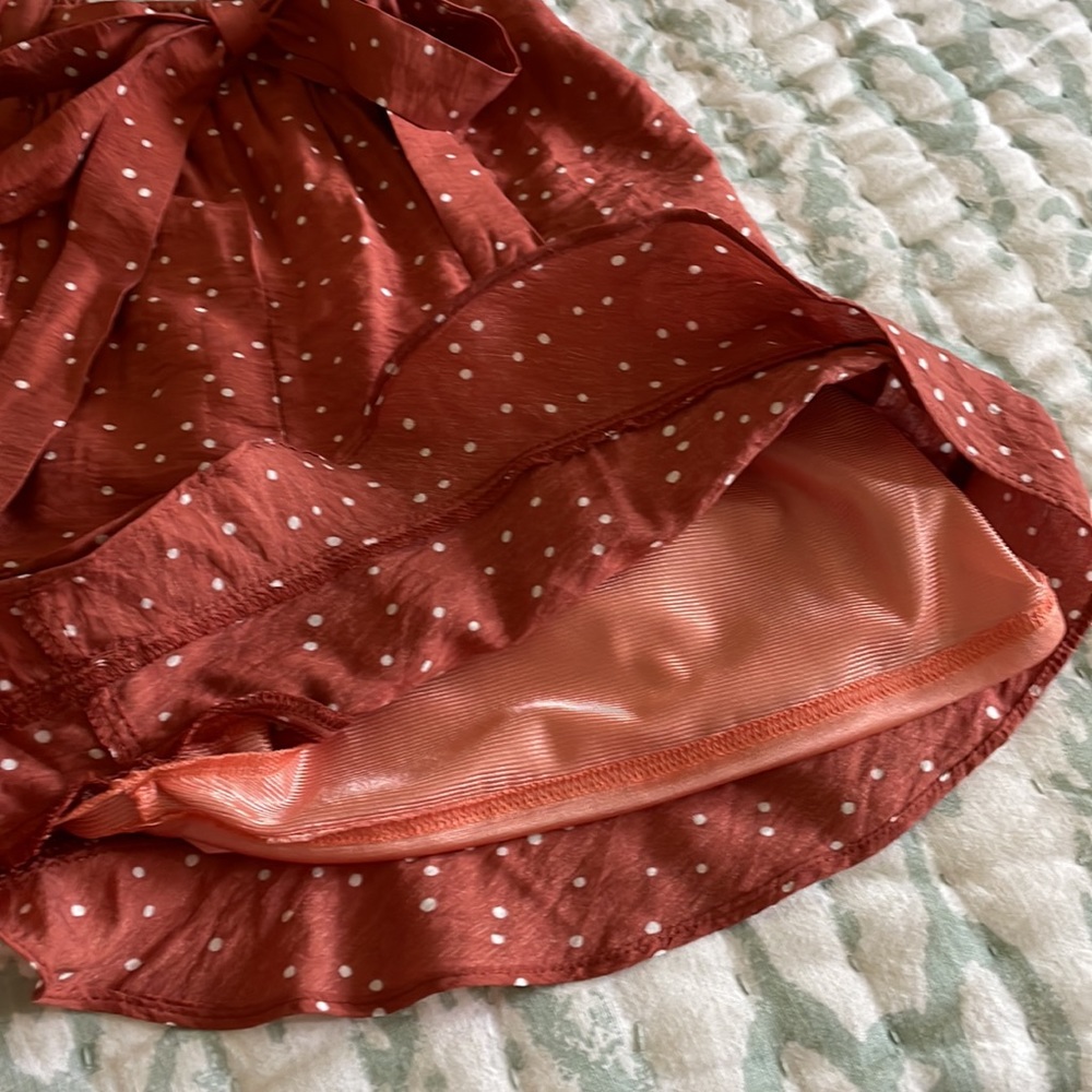 NWT Ruffle Shorts - Picture 4 of 5